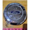 Image 2 : Ford Hover Hubcaps (4)