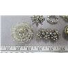 Image 2 : lot of assorted brooches