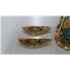 Image 2 : lot of assorted brooches