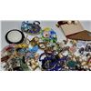 Image 7 : Large Lot of Broken Jewellery and Pieces