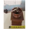 Image 2 : Vintage coffee Grinder - wooden