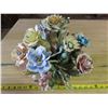 Image 1 : Beautiful China flower arrangement table top decoration
