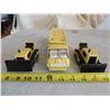 Image 3 : Vintage Metal Tonka Semi with Car Trailer + 2 metal Tonka Bulldozers