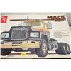 Image 3 : Rare 1980 Mack truck model R6855T