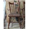 Image 3 : 2 wooden chairs with nice finish