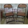 Image 3 : 2 Vintage collapsable chairs & Black leather seat bench
