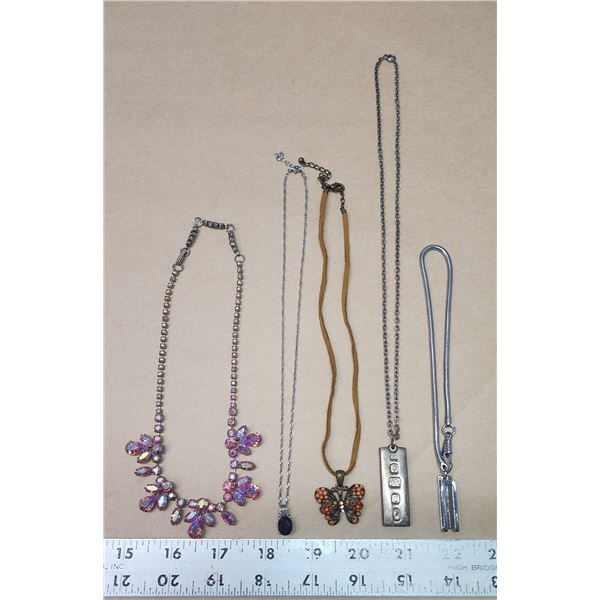 5 assorted costume jewelry necklaces