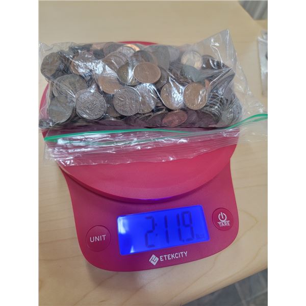 over 2 lbs Canadian (+ some American) pennies