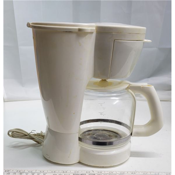 Everyday Essentials 12c Coffee Maker - used