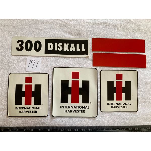 Implement decals - Schmalz Auctions