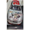 Image 4 : Nascar Looney Tunes Tazmania Kevin Harvick Goodwrench Service+ MC400