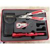 Image 2 : Multi Tool Including Snap Set