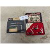 Image 1 : 2 Gun Gift Sets in Case ; Schrade Old Timer with 3 Knives & 