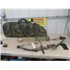 Image 1 : White Tail Bear Compound Bow with Arrows