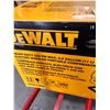 Image 2 : Lote #3064 -4.5 Gal. Compresor Eléctrico Dewalt