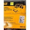 Image 3 : Lote #3064 -4.5 Gal. Compresor Eléctrico Dewalt