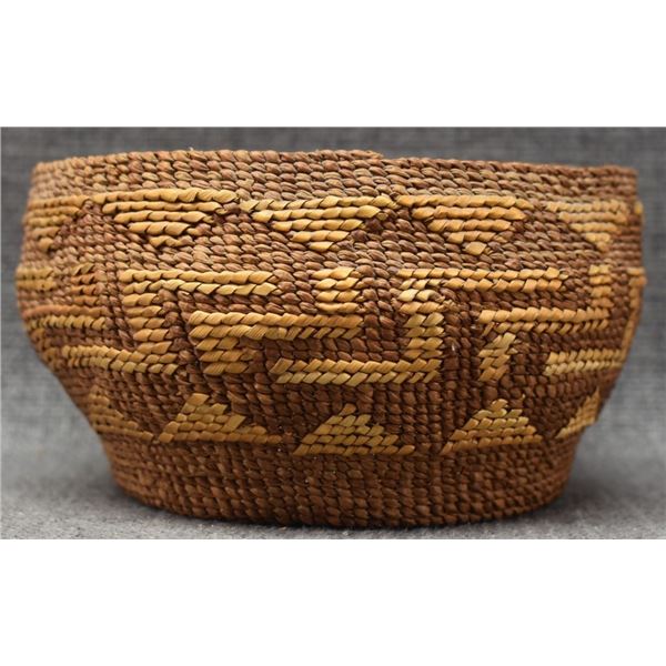 KLAMATH INDIAN BASKETRY BOWL