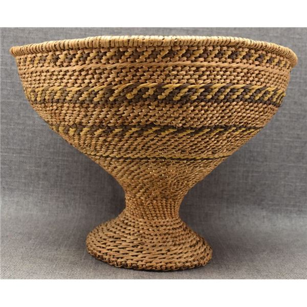 HUALAPAI INDIAN PEDASTAL BASKET