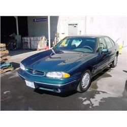  1998 PONTIAC BONNEVILLE-V6 - 69,201 Act