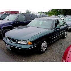  1998 PONTIAC BONNEVILLE-V6 - 69,201 Act