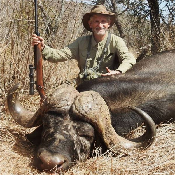 South Africa: 7 Day Safari for 2 Hunters / Includes 1 Cape Buffalo, Zebra, Impala & a Warthog