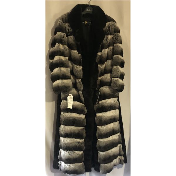 LONG CHINCHILLA “CROWN OF GERMANY” FUR COAT