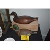 Image 1 : WOODEN DUCK DECOYS & BOX W/DUCK MOTIF (4 PCS)