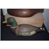 Image 3 : WOODEN DUCK DECOYS & BOX W/DUCK MOTIF (4 PCS)