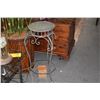 Image 1 : METAL PLANT STAND