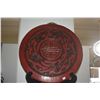 Image 2 : RED & BLACK WALL MEDALLION W/5 BAT & LONG LIFE MOTIF (DOES NOT INCLUDE STAND)