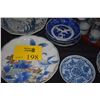Image 8 : MIX LOT: VARIOUS JAPANESE ANTIQUE & VINTAGE PORCELAIN TABLEWARE (65 PCS) (DOES NOT INCLUDE STAND)