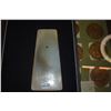 Image 6 : NEPHRITE GUI & LARGE CHINESE SERPENTINE BEAD W/SHALLOW RELIEF (2 PCS)