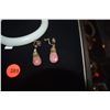 Image 2 : PEKING GLASS BANGLE & ANTIQUE EARRINGS (2 PCS)