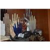 Image 2 : COLLECTION OF HANDS (24 PCS)