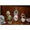 Image 2 : CARVED & DECORATED EGG SCULPTURES (8 PCS)