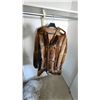 Image 1 : Vintage Fur Coat Ladies Size Small