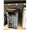 Image 2 : 2 STAINLESS STEEL ELECTRIC HOT WATER DISPENSERS, 2 STAINLESS STEEL ELECTRIC KETTLES, WATER FILTER