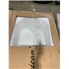 Image 2 : AMERICAN STANDARD COLONY 5 LH/SL LEFT HAND OUTLET WHITE METAL BATHTUB