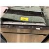 Image 2 : HAIER QDP225SSPSS STAINLESS STEEL BUILT IN TOP CONTROL DISHWASHER