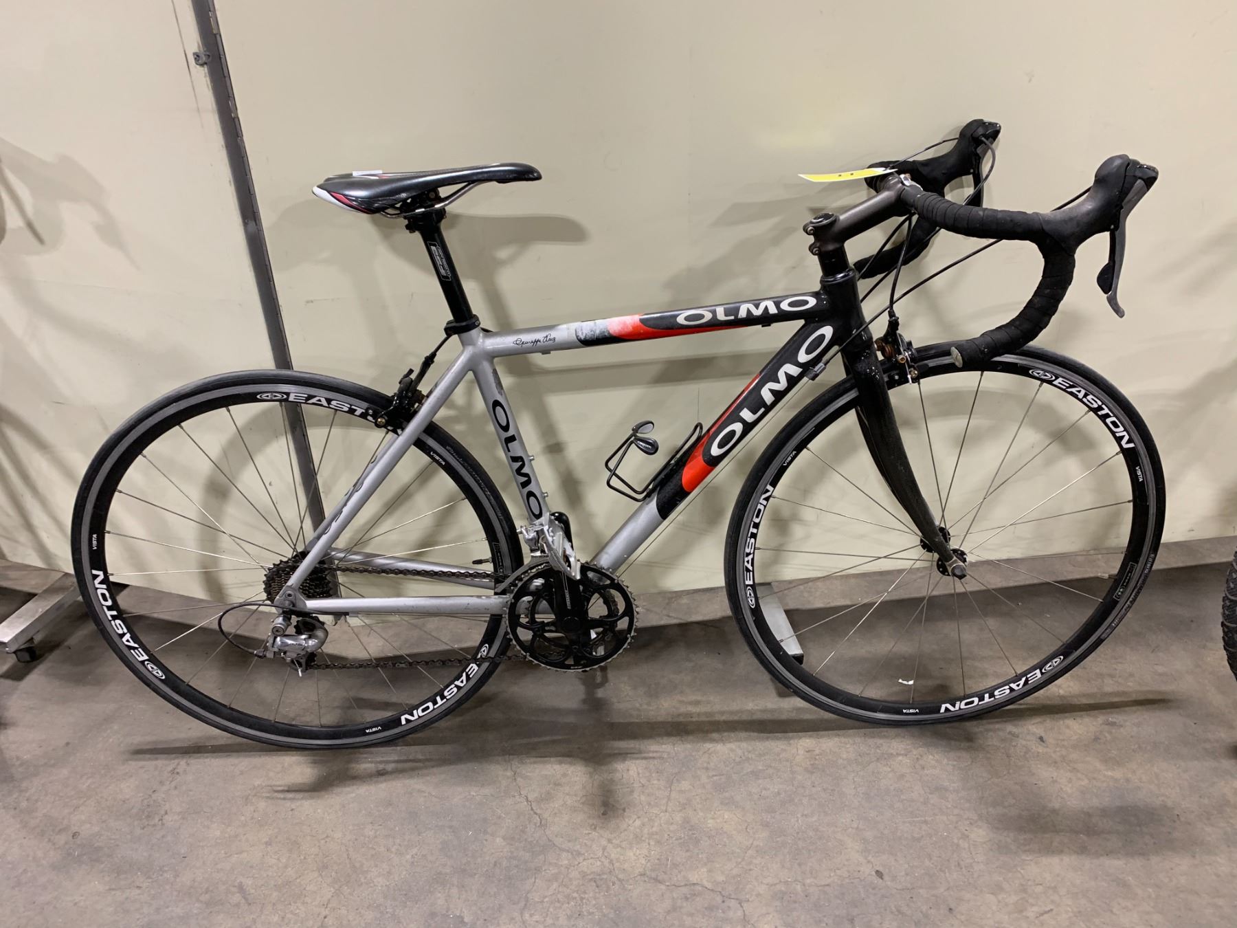 Olmo Racing Bike OLMO EQUIPE BLACK 20 SPEED CARBON FIBER RACE BIKE - Able Auctions