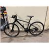 Image 1 : CANNONDALE QUICK CX BLACK 21 SPEED HYBRID STYLE ROAD BIKE WITH FULL DISC BRAKES