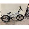 Image 2 : CAPIX VILLAIN GREY SINGLE SPEED STUNT STYLE BIKE