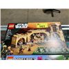 Image 2 : 2 ASSORTED LEGO MINECRAFT BOXES INCLUDING: 9+ BOBA FETT'S THRONE ROOM 75326 & 8+ THE TRAINING