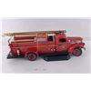 Image 1 : Die Cast Fire Truck Toy