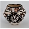 Image 2 : Jennie Laate Zuni Indian Seed Pot