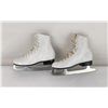 Image 2 : Vintage Ice Skates