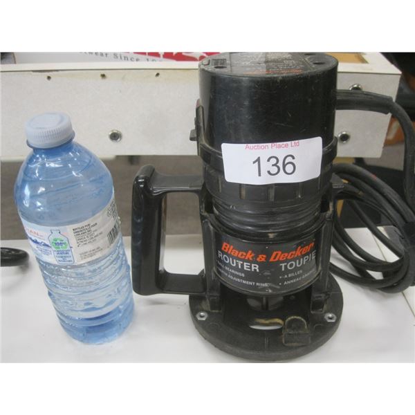 Black & Decker router