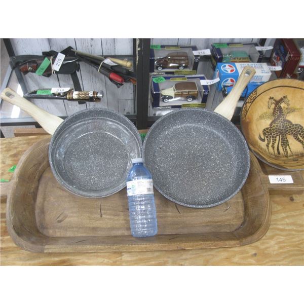 2-frying  pans, wooden tray