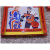 Image 2 : 1987 OPC Hockey Stickers Box & 4 New Albums. 1 Box of 48 unopened packs, and 4 New Empty Stickerbook