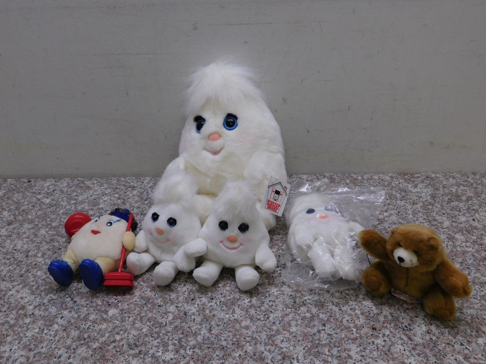 Lot of 6 Scotties Advertising Plushies & Charmin Ultra Plush Toys